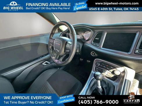 Used 2017 Dodge Challenger R/T w/ Quick Order Package 22P T/A image 13