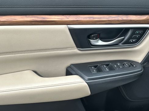Certified 2020 Honda CR-V Touring image 11