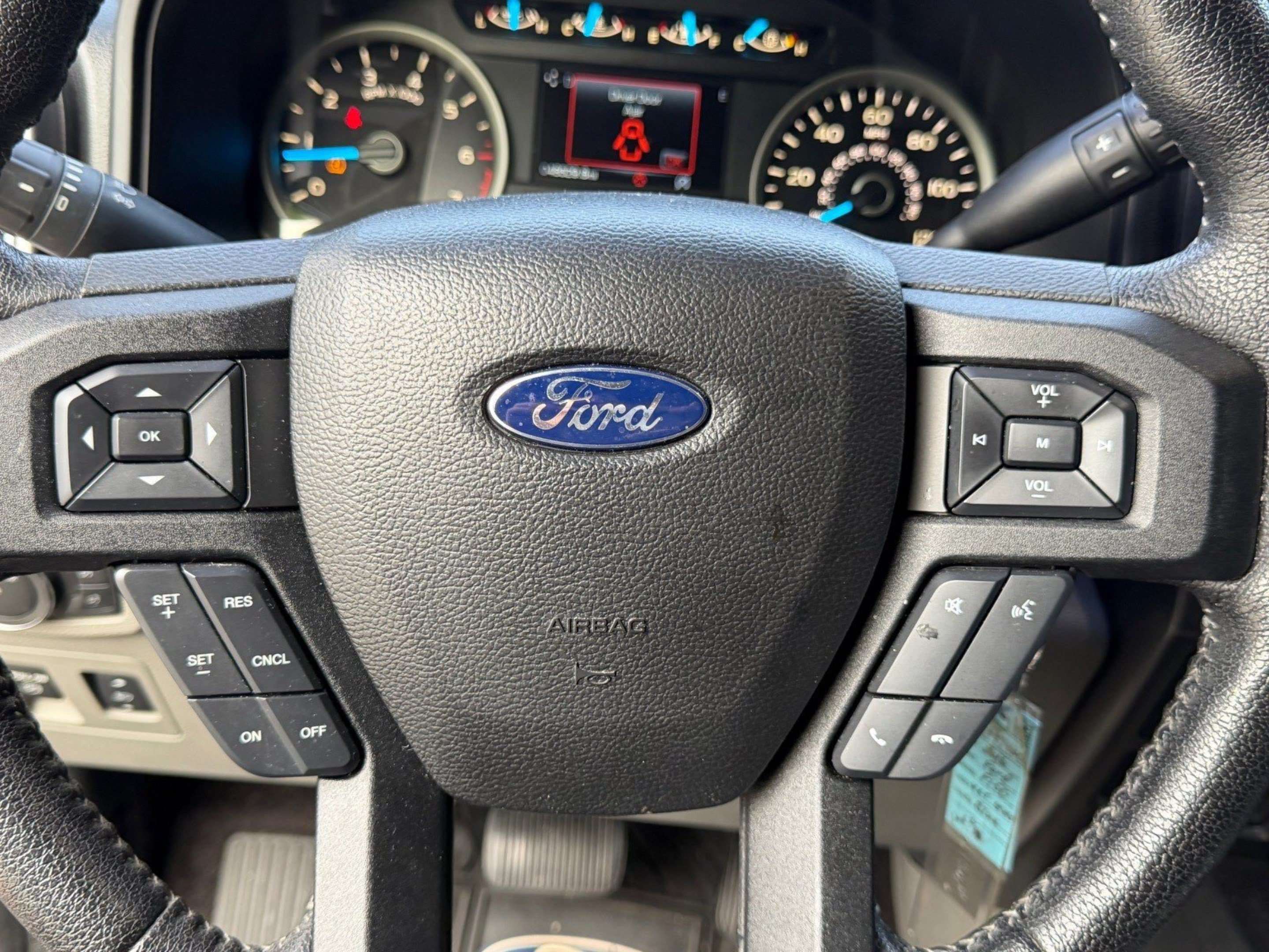 Used 2016 Ford F150 XLT w/ Equipment Group 302A Luxury AWD/4WD image 40