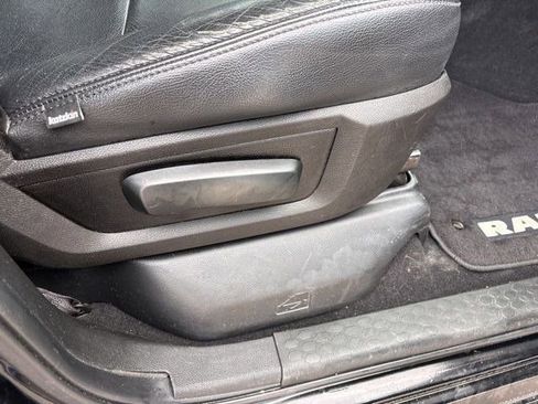 Used 2019 RAM 1500 Classic Warlock image 43