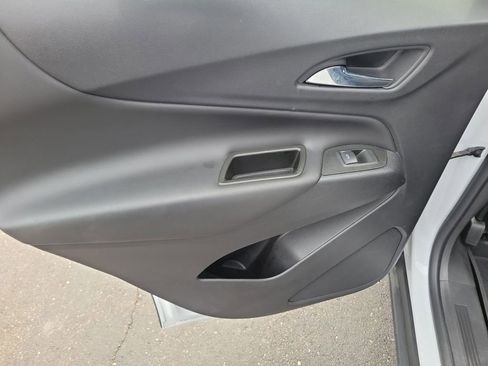 Used 2022 Chevrolet Equinox LT FWD image 18