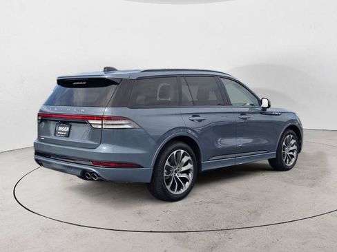 Used 2026 Lincoln Aviator 2WD w/ Jet Appearance Package image 3