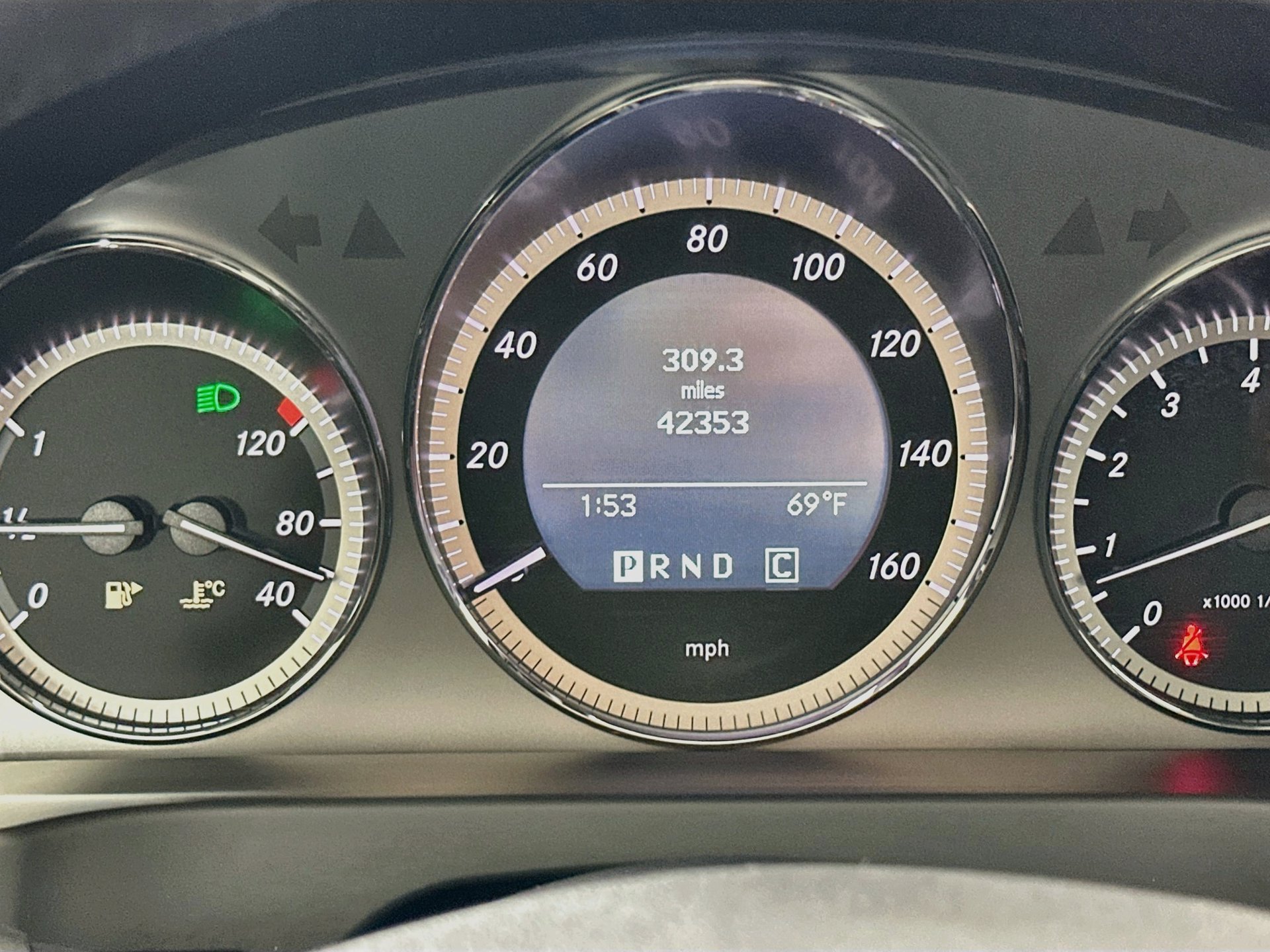 Used 2010 Mercedes-Benz C 300 Sedan image 13