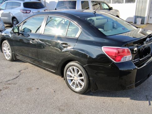 Used 2012 Subaru Impreza 2.0i Premium w/ All-Weather Pkg image 4