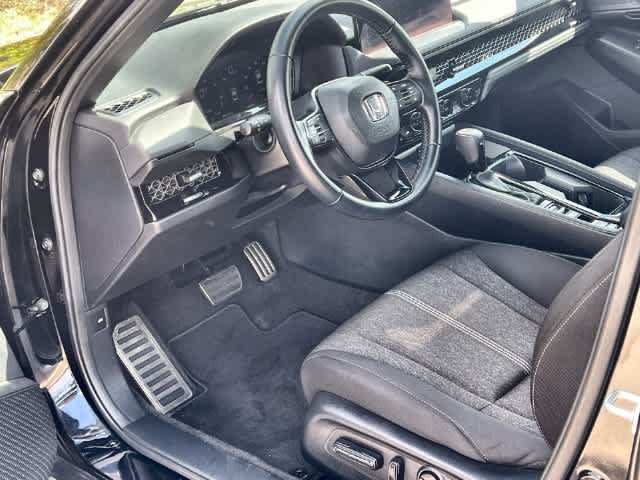 Used 2024 Honda Accord Sport image 3