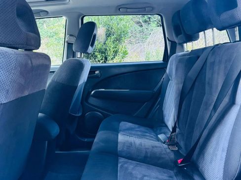 Used 2003 Mitsubishi Outlander XLS image 10