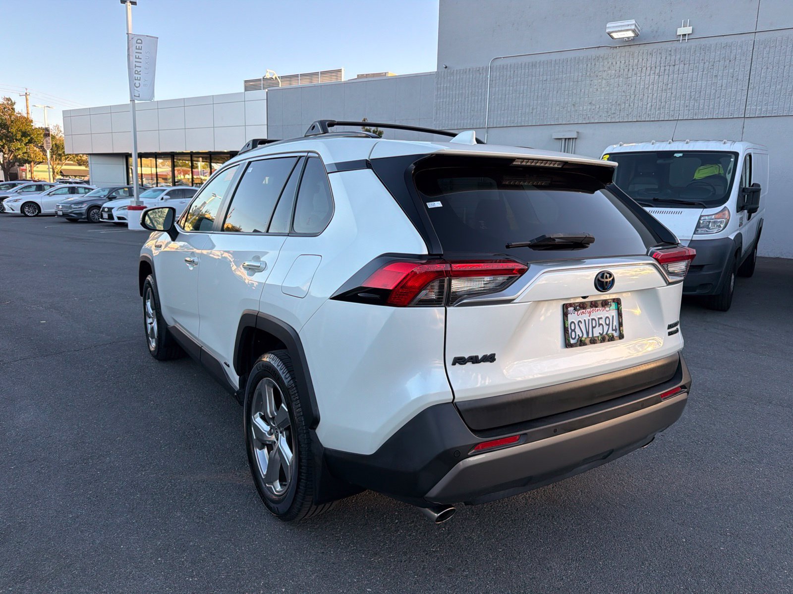 Used 2020 Toyota RAV4 Limited AWD/4WD image 4