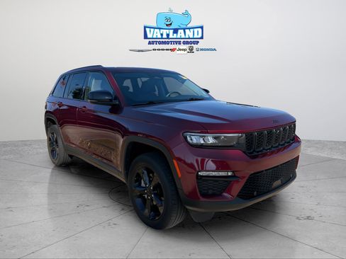 Certified 2023 Jeep Grand Cherokee Limited w/ Luxury Tech Group II image 33