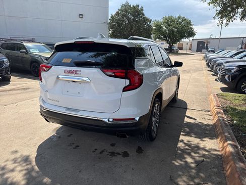 Used 2020 GMC Terrain SLT w/ Preferred Package FWD image 5