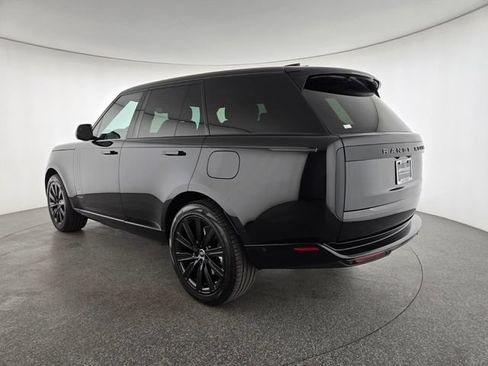 Certified 2025 Land Rover Range Rover SE AWD/4WD image 16