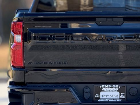 Used 2021 Chevrolet Silverado 1500 LT Trail Boss w/ Convenience Package II image 15