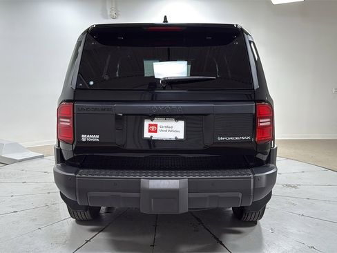 Used 2024 Toyota Land Cruiser image 4