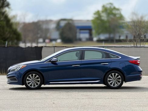 Used 2017 Hyundai Sonata Sport w/ Value Edition Package 02 image 8