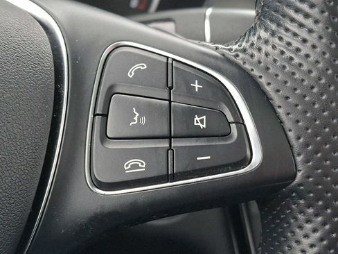 Used 2019 Mercedes-Benz GLC 300 4MATIC image 15