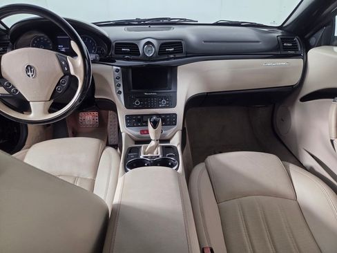 Used 2011 Maserati GranTurismo Convertible RWD image 25