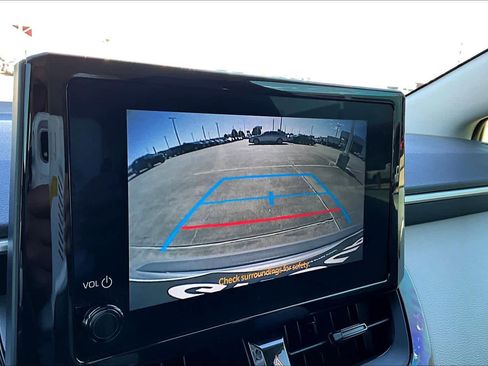 Used 2023 Toyota Corolla LE image 26