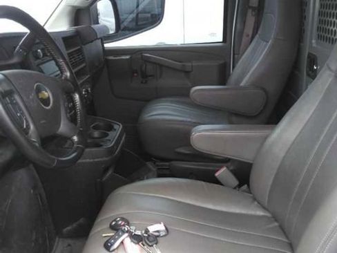 Used 2020 Chevrolet Express 2500 w/ Communications Package image 6