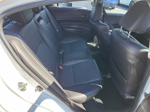 Used 2018 Acura ILX image 19