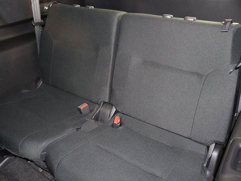 Used 2024 Mitsubishi Outlander ES image 17