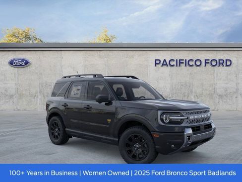New 2025 Ford Bronco Sport Badlands image 8