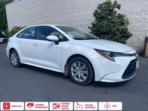 Used 2023 Toyota Corolla LE image 1