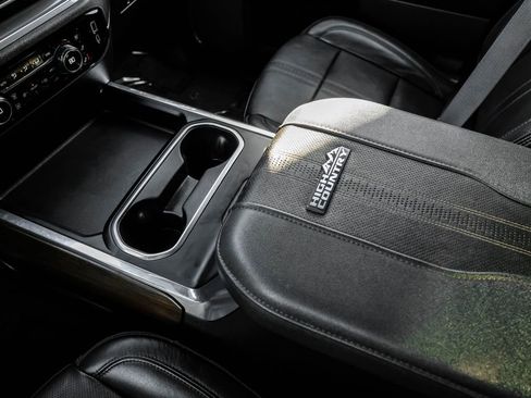 Used 2024 Chevrolet Silverado 3500 High Country w/ High Country Premium Package image 26