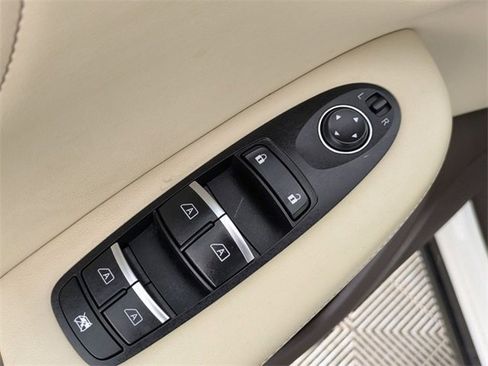 Used 2019 INFINITI QX50 Essential w/ Sensory Package image 14