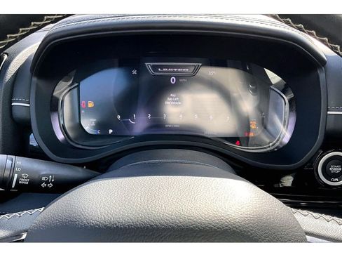 Certified 2025 RAM 1500 Limited image 27