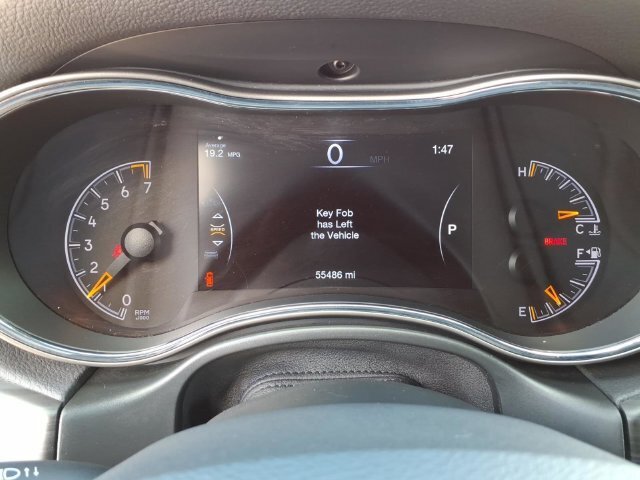 Used 2021 Jeep Grand Cherokee Laredo X AWD/4WD image 18