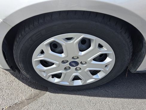 Used 2012 Ford Focus SE FWD image 16