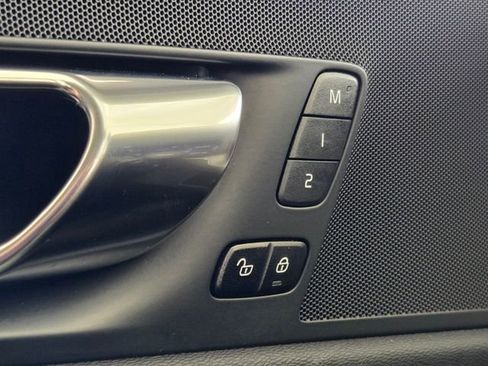 Certified 2023 Volvo XC60 B5 Core w/ Climate Package image 40