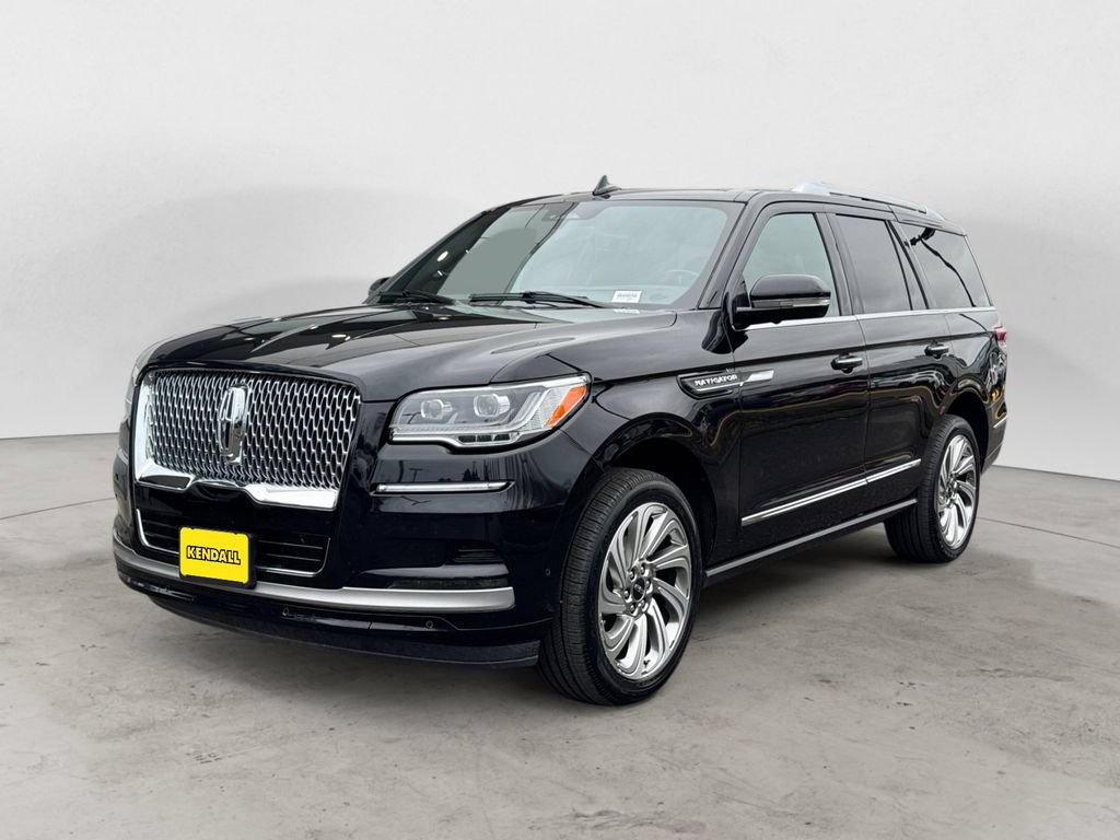 Used 2024 Lincoln Navigator Reserve AWD/4WD image 1