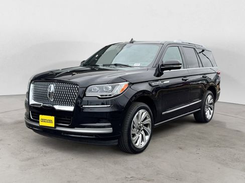 Used 2024 Lincoln Navigator Reserve AWD/4WD image 1