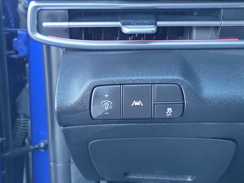 Certified 2023 Hyundai Elantra Limited image 16