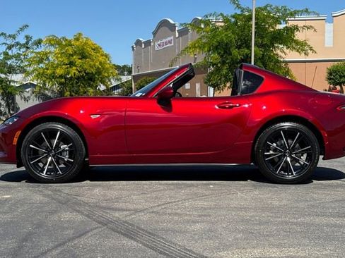 New 2026 MAZDA MX-5 Miata RF Grand Touring RWD image 10