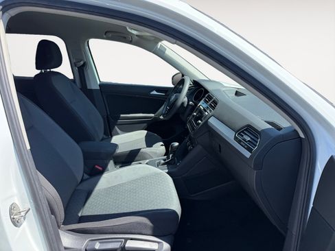 Used 2019 Volkswagen Tiguan S FWD image 19