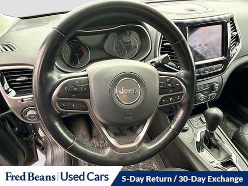 Used 2021 Jeep Cherokee Limited image 12