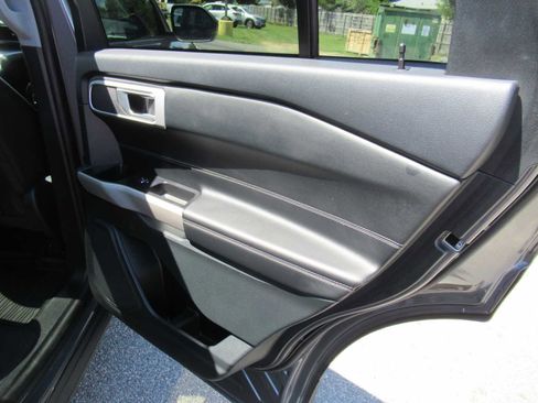 Used 2023 Ford Explorer XLT w/ Equipment Group 202A AWD/4WD image 24