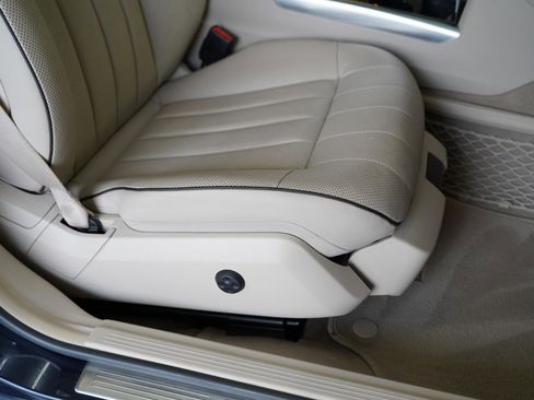 Used 2016 Mercedes-Benz E 350 4dr Sdn E 350 Sport RWD image 31