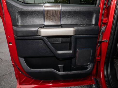 Used 2021 Ford F350 Lariat image 13