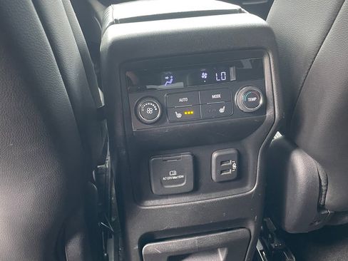 Used 2019 GMC Acadia Denali AWD/4WD image 12