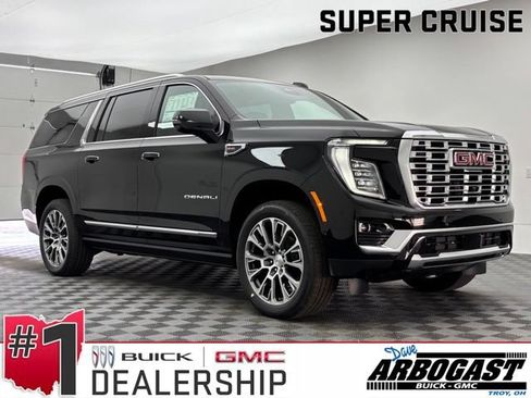 New 2026 GMC Yukon XL Denali w/ Denali Reserve Package AWD/4WD image 1