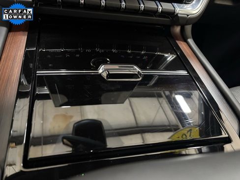 Used 2025 GMC Yukon Denali image 22