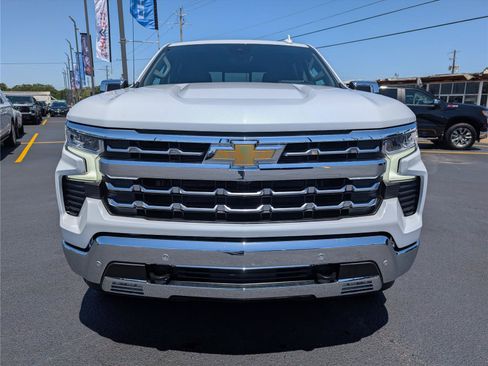 New 2026 Chevrolet Silverado 1500 LTZ w/ LTZ Premium Package AWD/4WD image 14