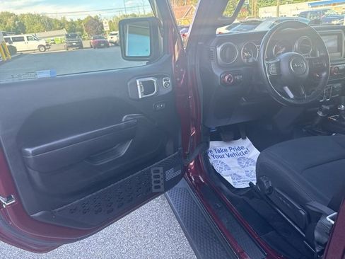 Used 2021 Jeep Wrangler Unlimited Sport image 11