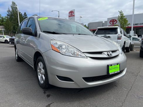 Used 2007 Toyota Sienna LE FWD image 1