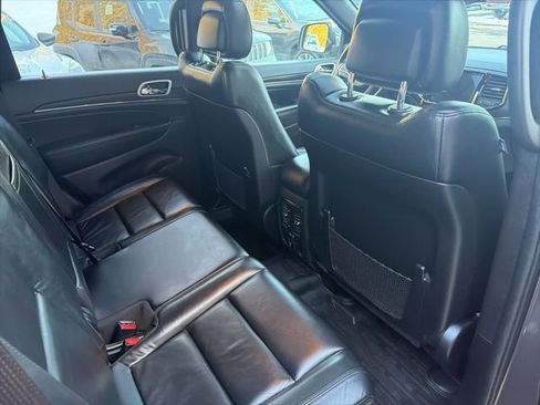 Used 2021 Jeep Grand Cherokee Limited image 14
