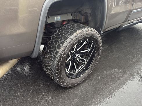 Used 2015 GMC Sierra 3500 Denali w/ Duramax Plus Package image 28