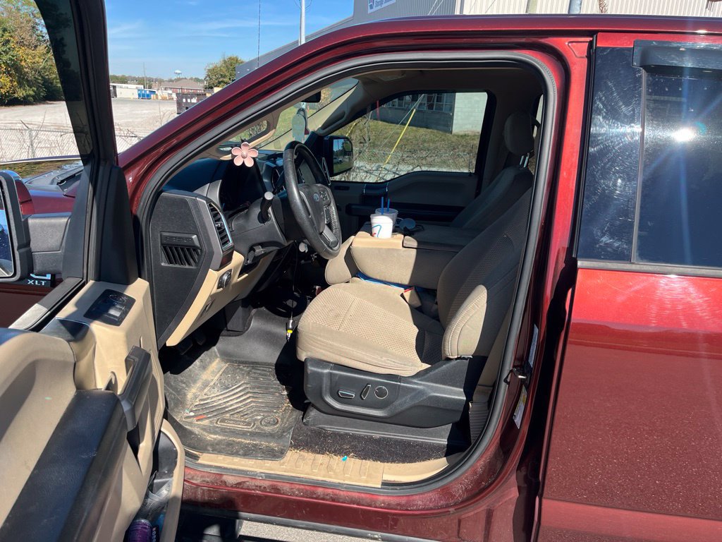 Used 2015 Ford F150 XLT w/ Equipment Group 302A Luxury AWD/4WD image 6
