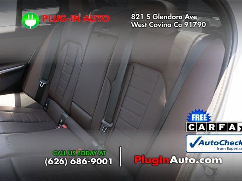 Used 2020 BMW 330i Sedan w/ M Sport Package RWD image 11